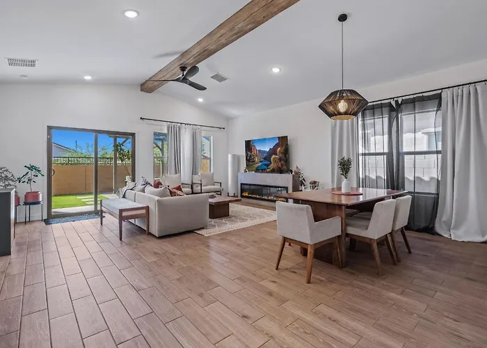 Desert Chic Oasis Near Stadium Bbq * Glendale