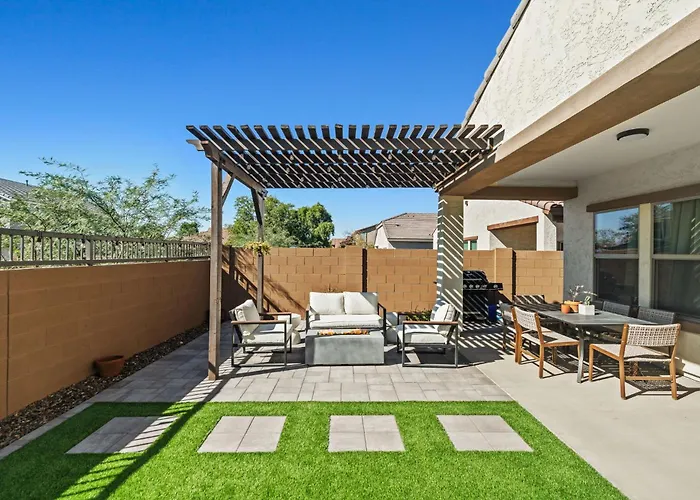 Desert Chic Oasis Near Stadium Bbq Holiday home *