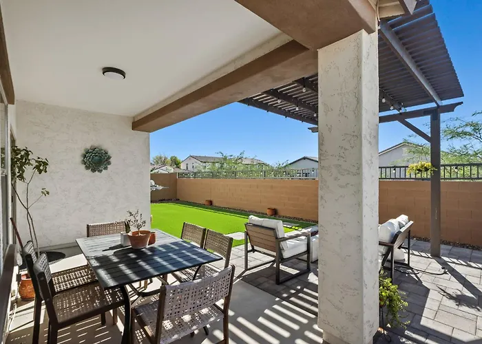 Holiday home Desert Chic Oasis Near Stadium Bbq *