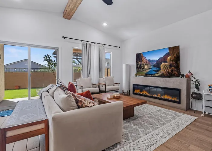 Desert Chic Oasis Near Stadium Bbq * Glendale