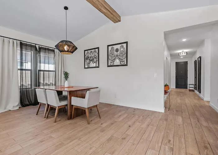 Desert Chic Oasis Near Stadium Bbq * Glendale