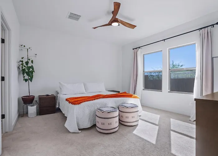 Holiday home Desert Chic Oasis Near Stadium Bbq *